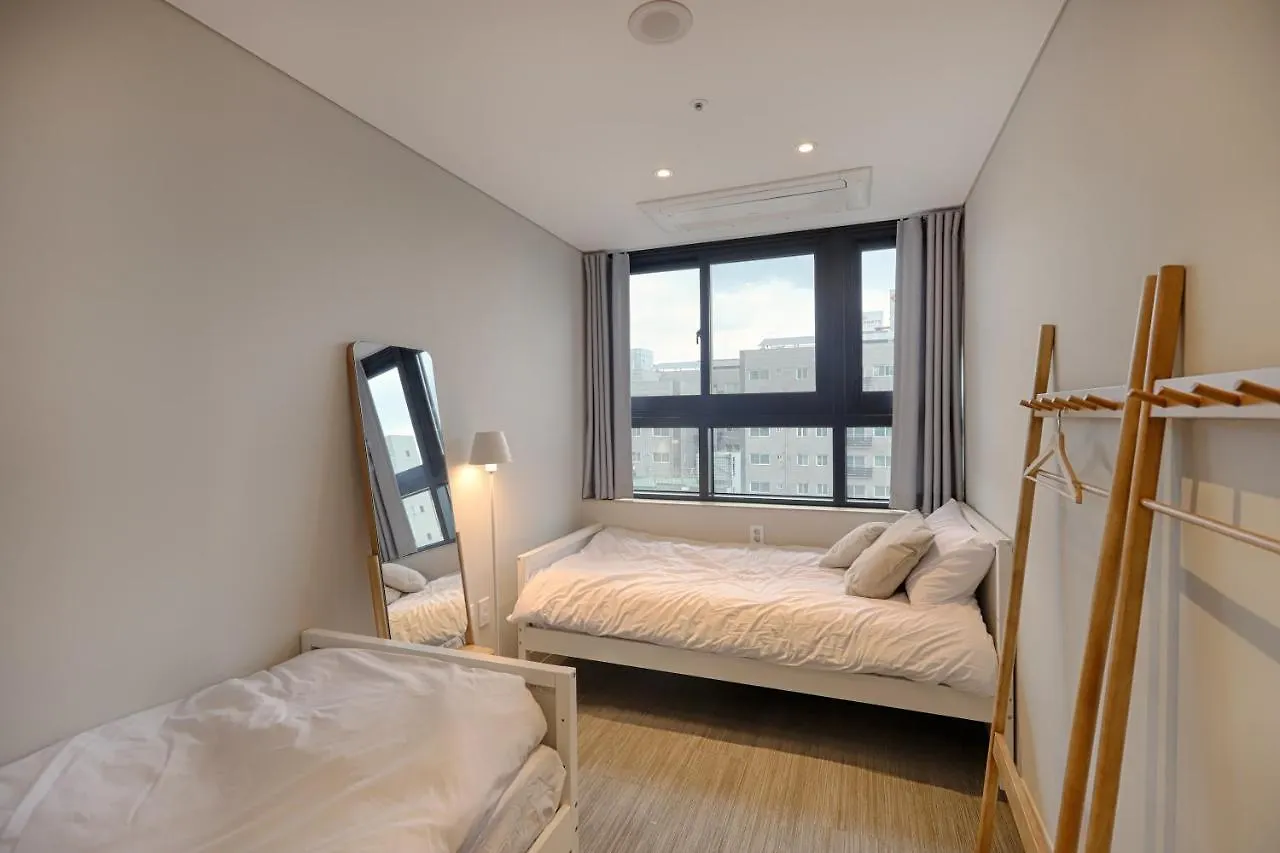 Upflo House Dangsan - All You Can Enjoy 호텔 서울특별시 2*,  대한민국